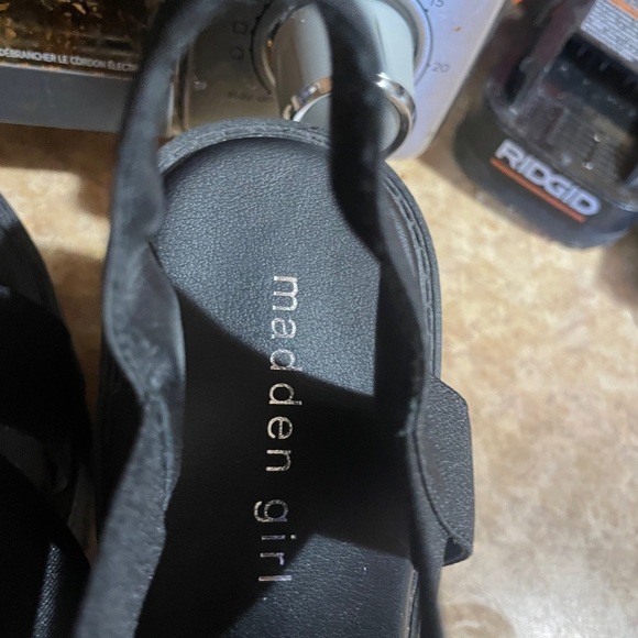 Madden Girl Black Platform Strap Chunky Heels - Picture 8 of 8